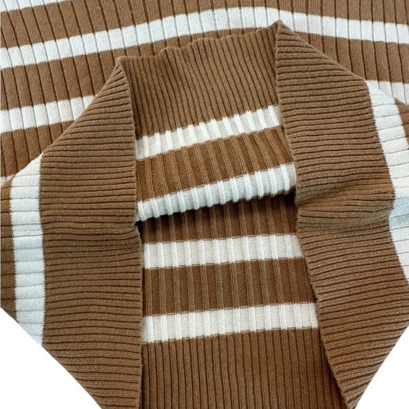 Ralph Lauren Brown and Tan V-Neck Sweater - Picture 12 of 16